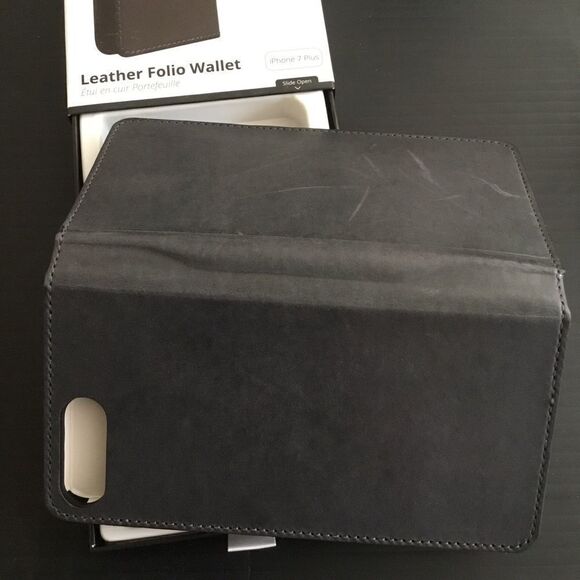 Nomad iPhone 7+ Leather Folio Wallet (F) - Picture 3 of 5